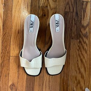 Zara Off-White Croc-Embossed Heels